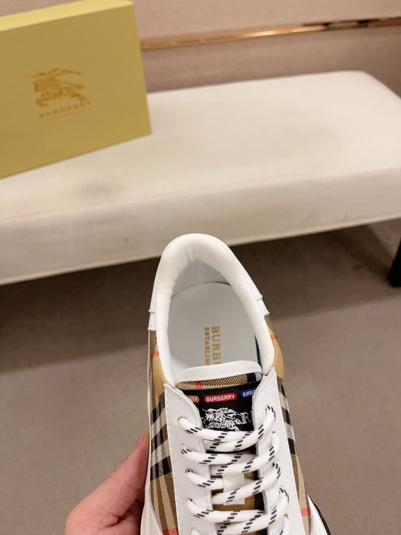 Burberry Low Shoes